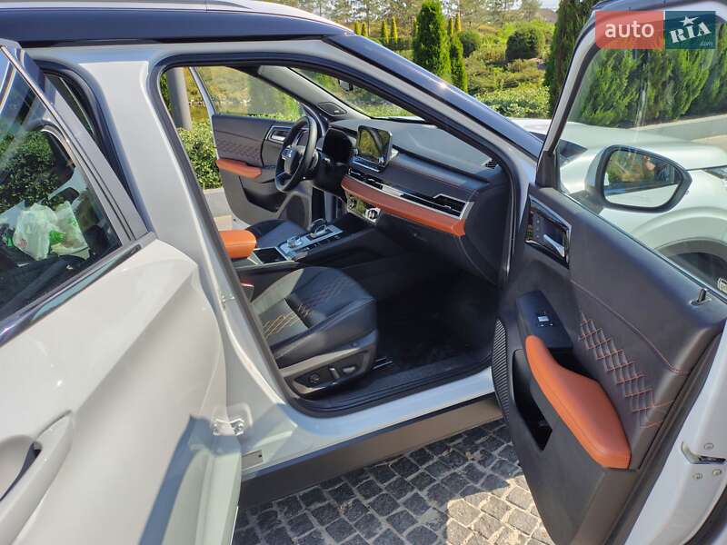 Позашляховик / Кросовер Mitsubishi Outlander 2022 в Дніпрі