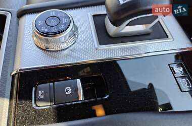 Внедорожник / Кроссовер Mitsubishi Outlander 2022 в 