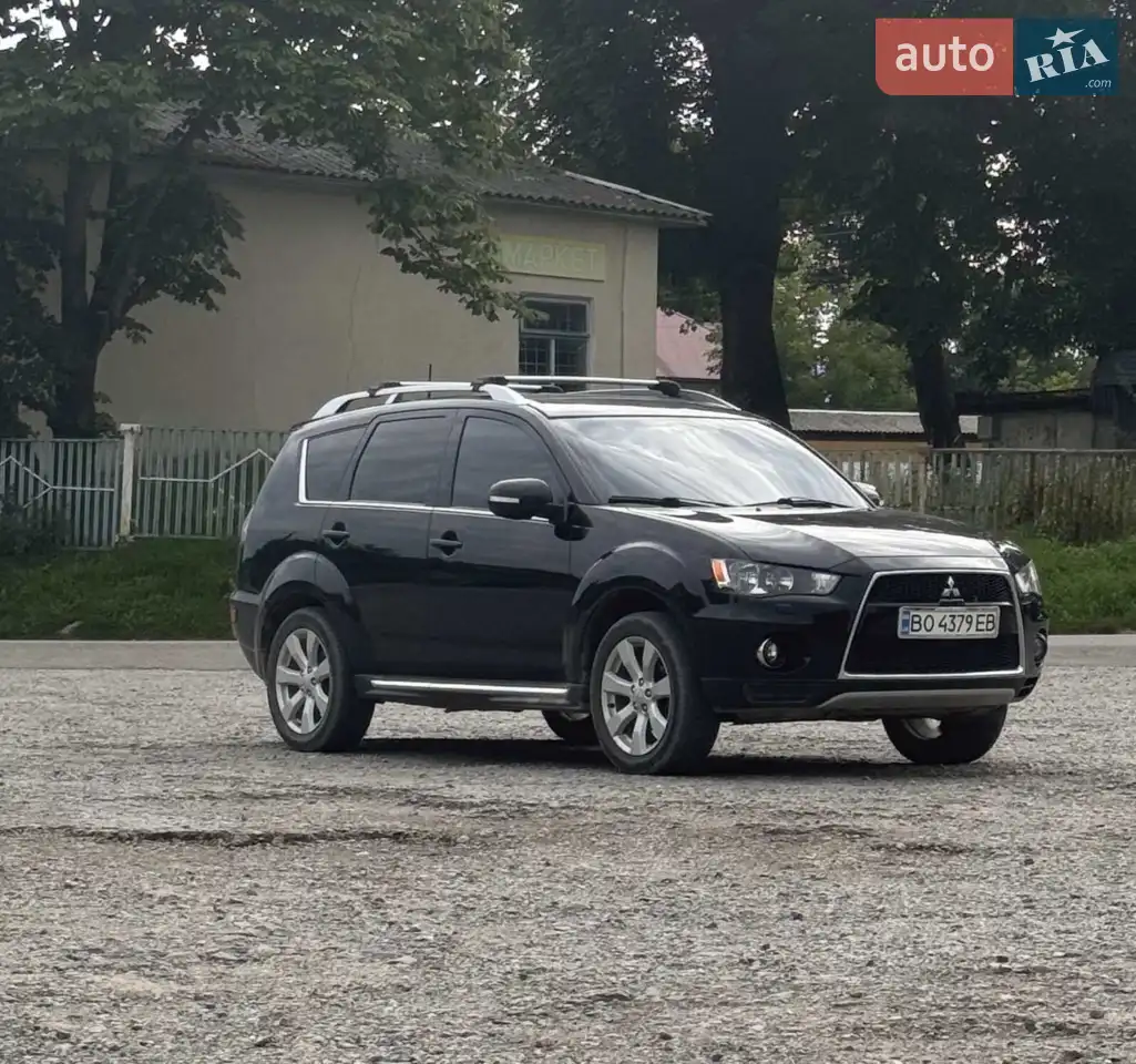 2010 Mitsubishi Outlander - мініатюра 16