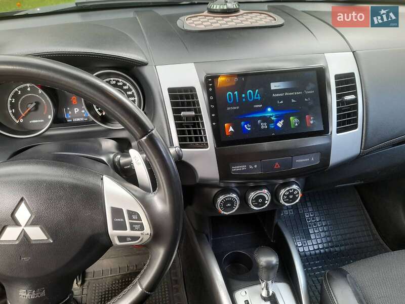 Внедорожник / Кроссовер Mitsubishi Outlander 2009 в Бучаче