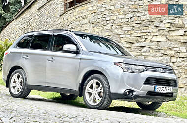 Позашляховик / Кросовер Mitsubishi Outlander 2013 в Кам'янець-Подільському