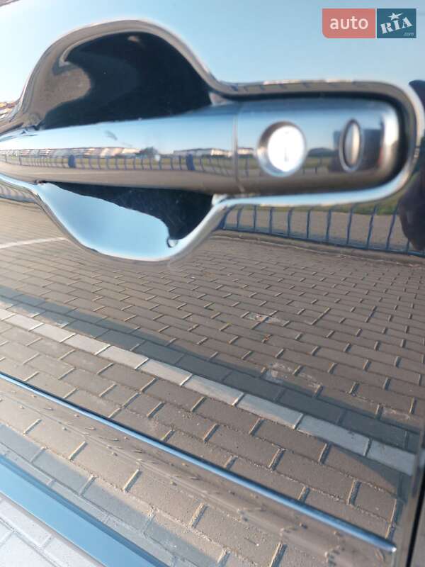 Позашляховик / Кросовер Mitsubishi Outlander 2012 в Нетішині