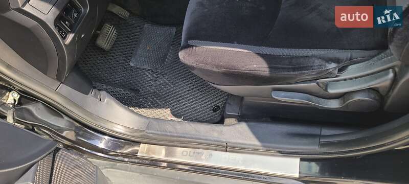 Позашляховик / Кросовер Mitsubishi Outlander 2011 в Львові фото 12 Позашляховик / Кросовер Mitsubishi Outlander 2011 в Львові