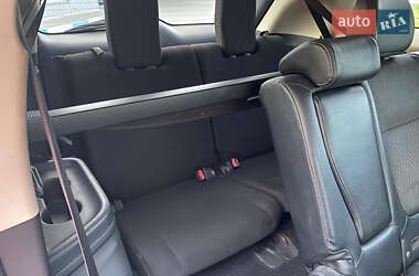 Внедорожник / Кроссовер Mitsubishi Outlander 2014 в 