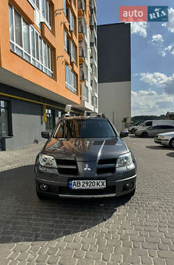 Внедорожник / Кроссовер Mitsubishi Outlander 2006 в 