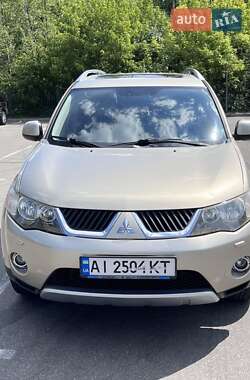 Внедорожник / Кроссовер Mitsubishi Outlander 2009 в Киеве