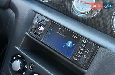 Внедорожник / Кроссовер Mitsubishi Outlander 2006 в 