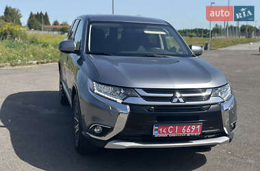 Внедорожник / Кроссовер Mitsubishi Outlander 2018 в Львове