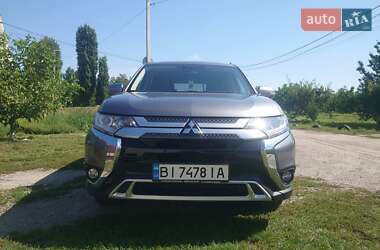 Внедорожник / Кроссовер Mitsubishi Outlander 2020 в Кременчуге