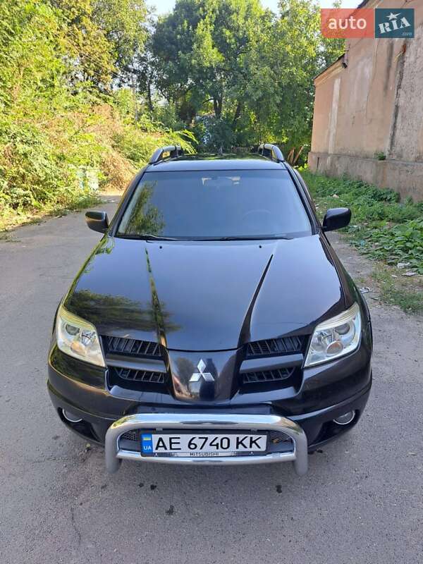 Внедорожник / Кроссовер Mitsubishi Outlander 2007 в 