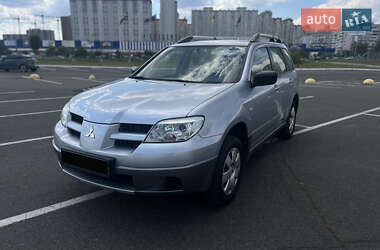 Внедорожник / Кроссовер Mitsubishi Outlander 2006 в Киеве