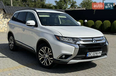 Внедорожник / Кроссовер Mitsubishi Outlander 2015 в Львове