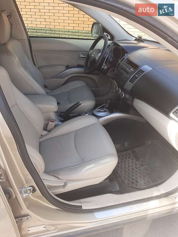 Внедорожник / Кроссовер Mitsubishi Outlander 2008 в Нежине