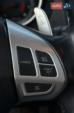 Внедорожник / Кроссовер Mitsubishi Outlander 2008 в 