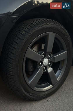 Внедорожник / Кроссовер Mitsubishi Outlander 2008 в 