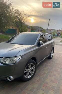 Позашляховик / Кросовер Mitsubishi Outlander 2012 в Харкові