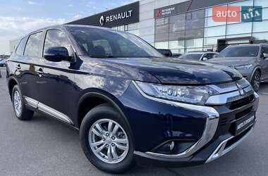 Позашляховик / Кросовер Mitsubishi Outlander 2021 в Києві