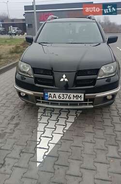 Позашляховик / Кросовер Mitsubishi Outlander 2003 в Лубнах