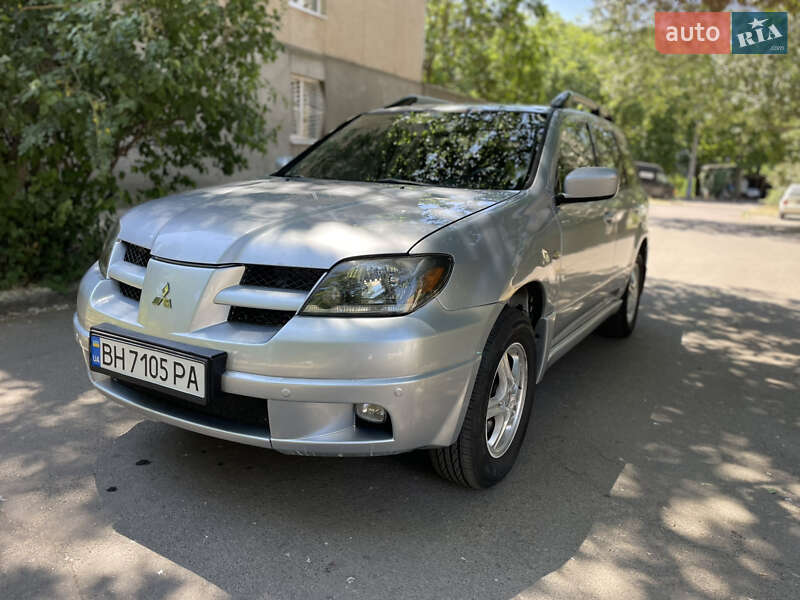 Внедорожник / Кроссовер Mitsubishi Outlander 2003 в Одессе