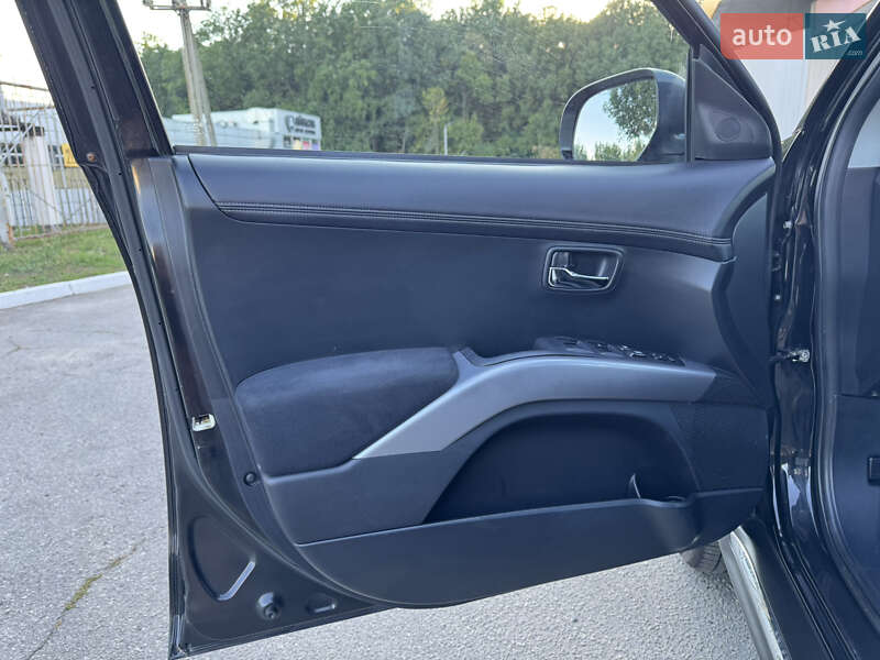 Внедорожник / Кроссовер Mitsubishi Outlander 2010 в Полтаве