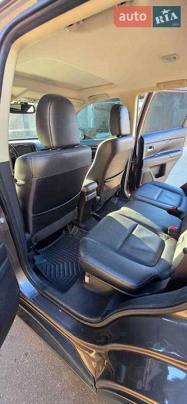 Позашляховик / Кросовер Mitsubishi Outlander 2017 в Білій Церкві