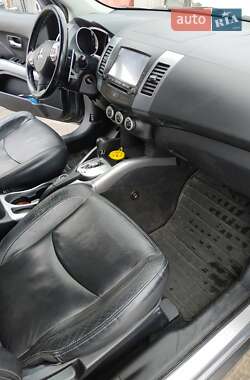 Внедорожник / Кроссовер Mitsubishi Outlander 2008 в 