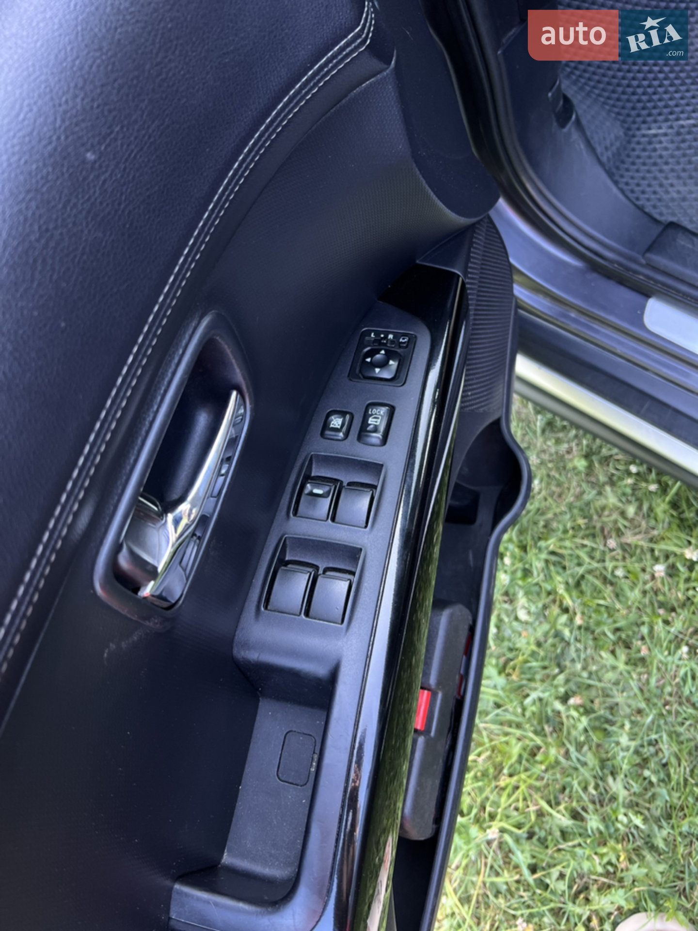 2011 Mitsubishi Outlander - мініатюра 19