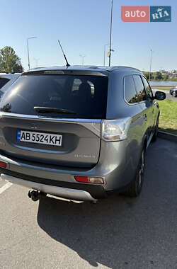 Позашляховик / Кросовер Mitsubishi Outlander 2015 в Вінниці