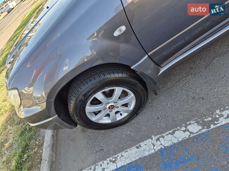 Внедорожник / Кроссовер Mitsubishi Outlander 2006 в Николаеве
