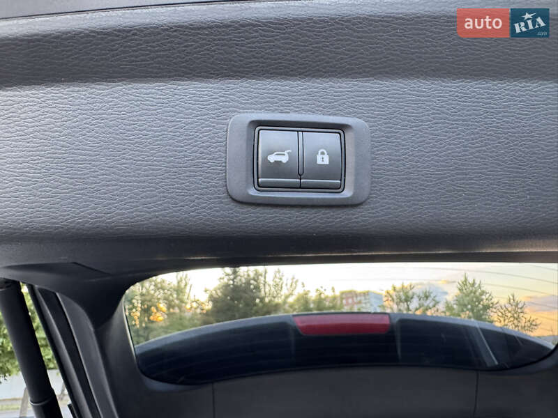 Внедорожник / Кроссовер Mitsubishi Outlander 2021 в Кривом Роге