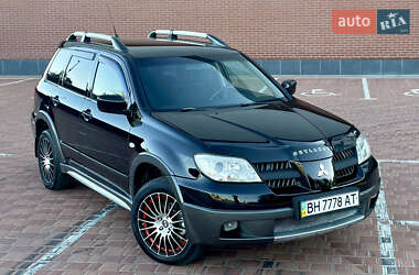 Внедорожник / Кроссовер Mitsubishi Outlander 2005 в 