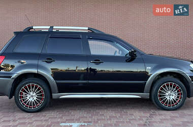 Внедорожник / Кроссовер Mitsubishi Outlander 2005 в 