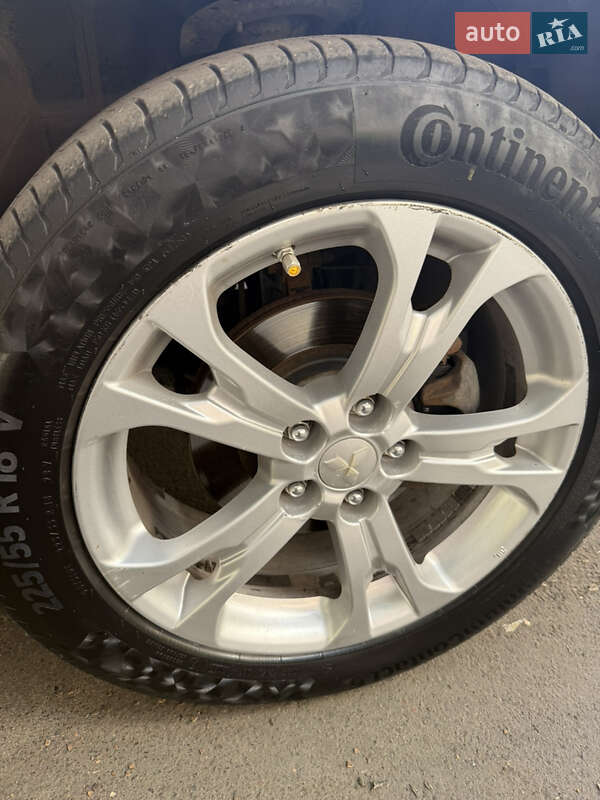 Внедорожник / Кроссовер Mitsubishi Outlander 2013 в Николаеве