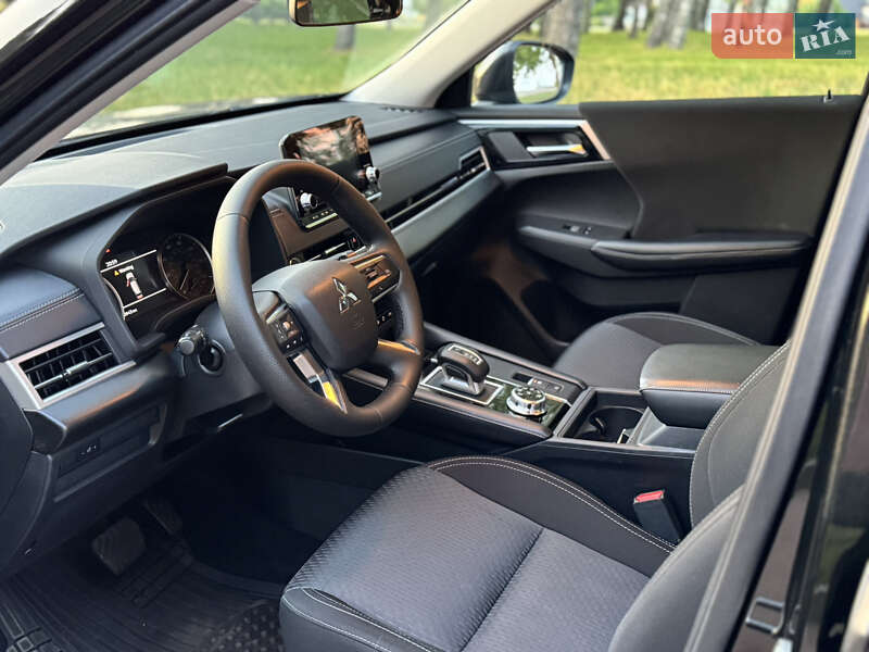 Позашляховик / Кросовер Mitsubishi Outlander 2022 в Житомирі фото 15 Позашляховик / Кросовер Mitsubishi Outlander 2022 в Житомирі