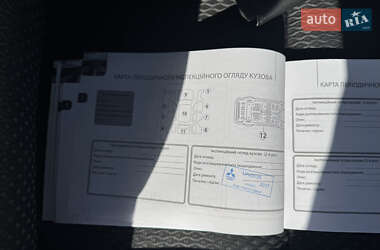 Внедорожник / Кроссовер Mitsubishi Outlander 2016 в 