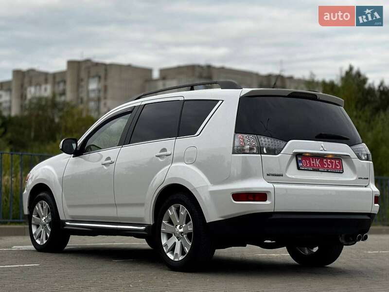 Внедорожник / Кроссовер Mitsubishi Outlander 2011 в Дрогобыче
