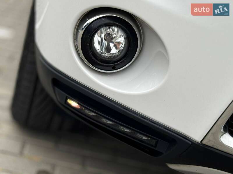 Внедорожник / Кроссовер Mitsubishi Outlander 2011 в Дрогобыче
