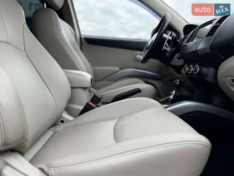 Внедорожник / Кроссовер Mitsubishi Outlander 2011 в Дрогобыче