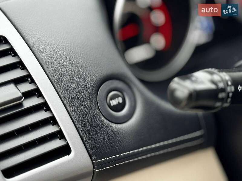Внедорожник / Кроссовер Mitsubishi Outlander 2011 в Дрогобыче