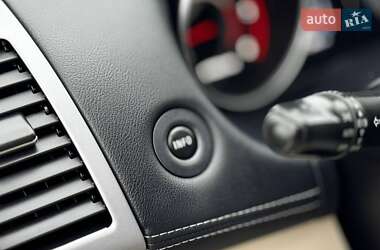 Внедорожник / Кроссовер Mitsubishi Outlander 2011 в 