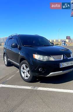 Внедорожник / Кроссовер Mitsubishi Outlander 2007 в 