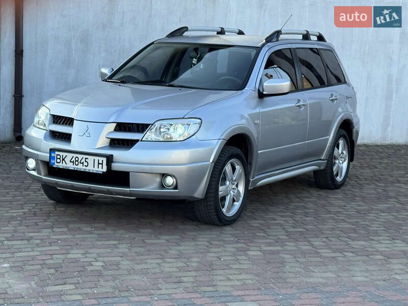 Внедорожник / Кроссовер Mitsubishi Outlander 2007 в Ровно