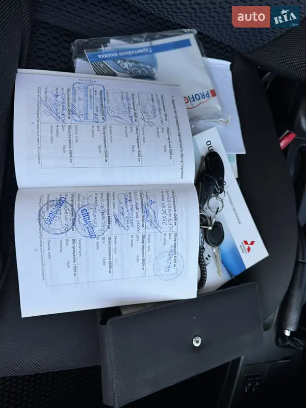 Внедорожник / Кроссовер Mitsubishi Outlander 2007 в Ровно документ
