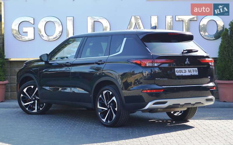 Позашляховик / Кросовер Mitsubishi Outlander 2021 в Одесі