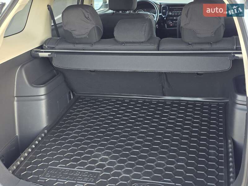 Позашляховик / Кросовер Mitsubishi Outlander 2013 в Тернополі фото 25 Позашляховик / Кросовер Mitsubishi Outlander 2013 в Тернополі