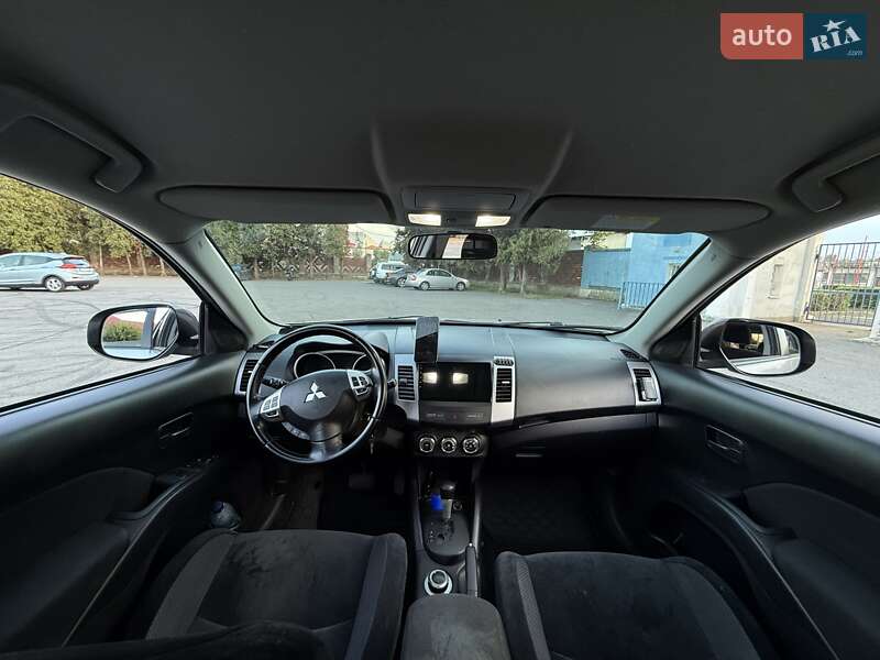 Внедорожник / Кроссовер Mitsubishi Outlander 2010 в Ужгороде