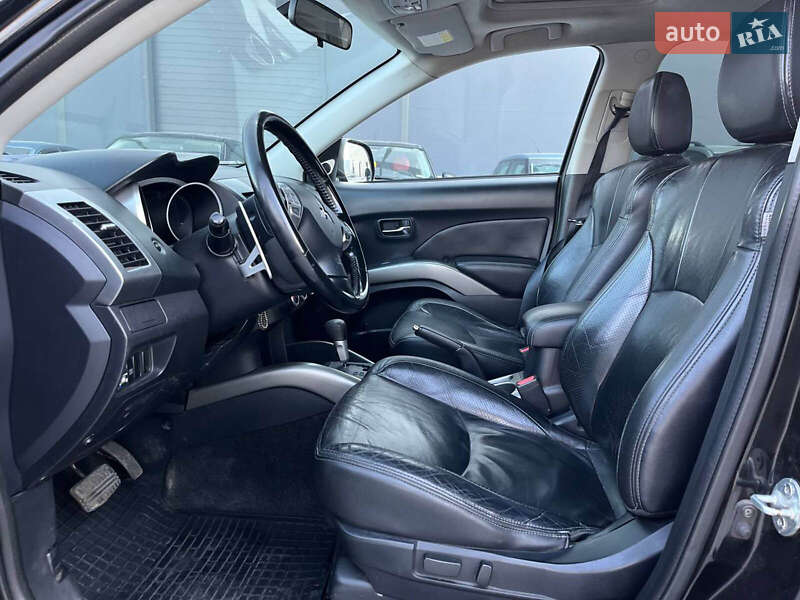 Позашляховик / Кросовер Mitsubishi Outlander 2007 в Львові