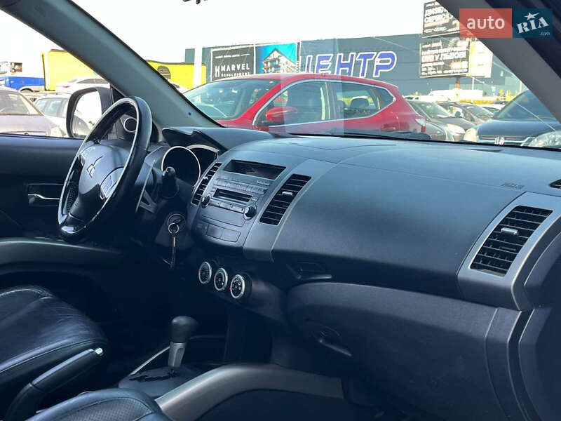 Позашляховик / Кросовер Mitsubishi Outlander 2007 в Львові