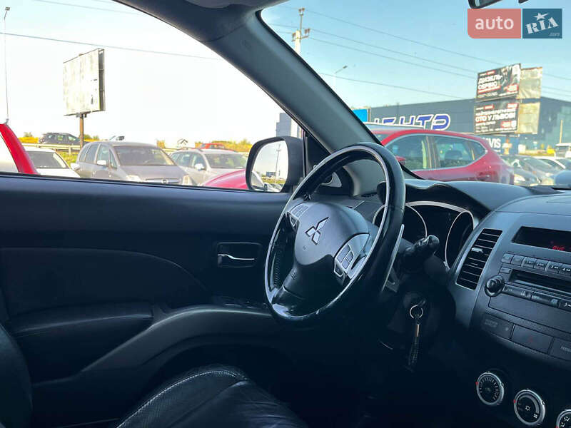 Позашляховик / Кросовер Mitsubishi Outlander 2007 в Львові