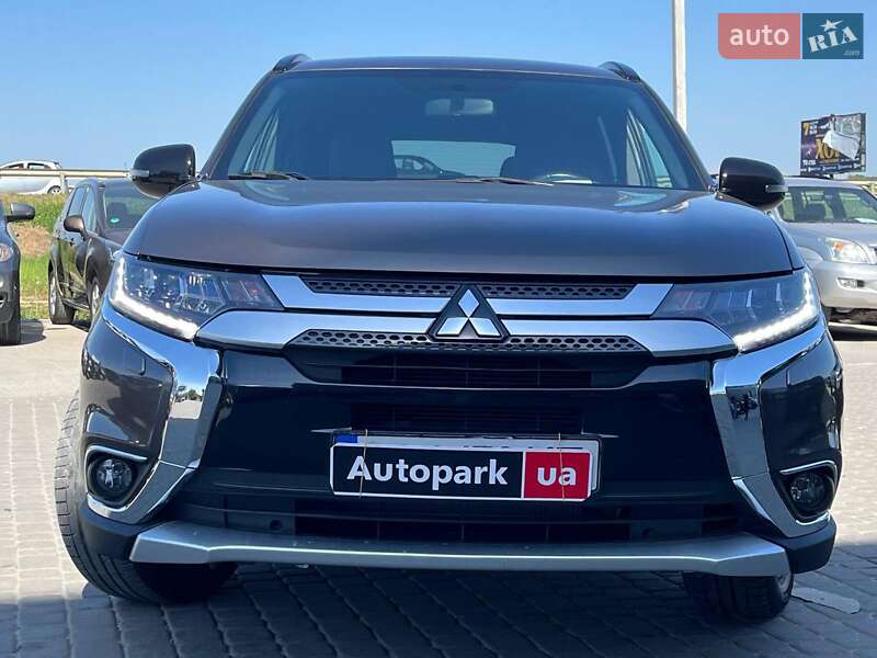 Внедорожник / Кроссовер Mitsubishi Outlander 2017 в Львове
